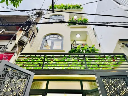 Kẹt Tiền Bán Nhà đường 6,5m Phan Ngữ- Phường đakao-q1. Giá 4tỷ8/74m2 Gần Công Viên Cho Thuê 28tr/th