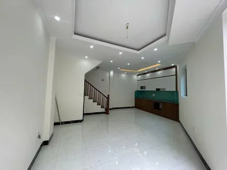 Bán Nhà Tại Ngãi Cầu, An Khánh, Hà Nội, Giá 4,9 Tỷ, 37m2, Oto đỗ Cửa, 15m Ra đường Nam Ngãi Cầu