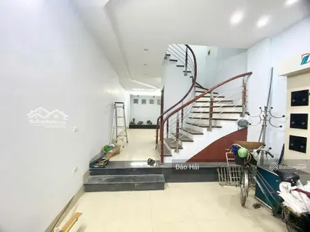 Giá Tốt ! Bán Nhà Khuất Duy Tiến, Thanh Xuân, 50m2x5t, Giá 17.5 Tỷ, 30m Ra Chân Tòa Chung Cư Viha