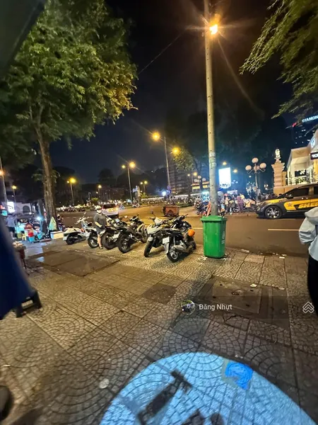 Bán Căn Hộ Trung Tâm Quận 1 - đường Nguyễn Du, Phường Bến Nghé, Sổ Hồng đầy đủ