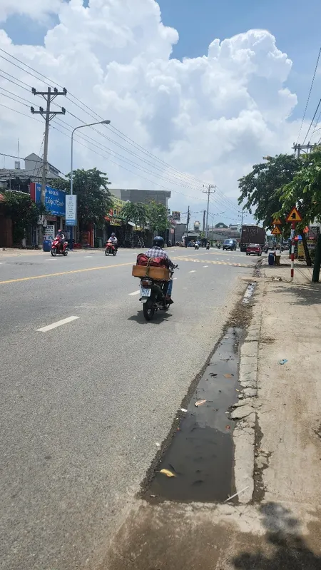 Bán Nhà Mặt Tiền Kinh Doanh đt 743, 11,5 Tỷ, 200,3m2, Tân đông Hiệp, Dĩ An, Bình Dương