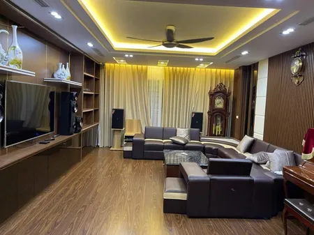 Bán Nhà Trung Tâm Quận đống đa -64/33 Nguyễn Lương Bằng - S 55m2 - Giá Chào 31 Tỷ