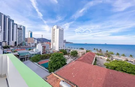 Khách Sạn 7 Tầng Bắc Sơn _ Sẵn Dòng Thu Nhập 40tr/th Có Sẵn Cách Biển Hòn Chồng : 80m Giá : 11,5 Tỷ