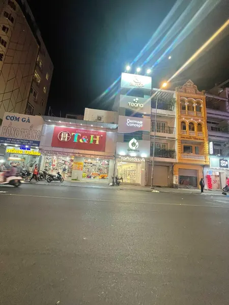 Bán Nhà Tốt Nhất Mặt Tiền Hai Bà Trưng, Quận 3 - 4 X 18m Nở Hậu, Nhà 6 Tầng. Giá 35 Tỷ