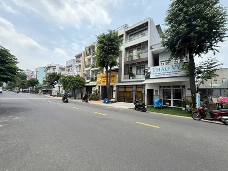 BDS HVL CG☘️CHDV DÒNG TIỀN 30TR/ THÁNG . NGAY MẶT TIỀN ĐƯỜNG D2 KHU MAN THIỆN SIÊU ĐẸP 🔥