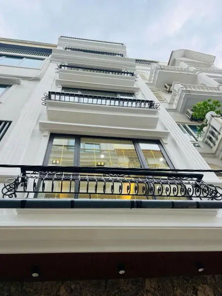 Bán nhà  lô góc mặt ngõ phố Cầu Giấy 55m2 5tầng mặt tiền 4.5m 11.8 tỷ 0934266313