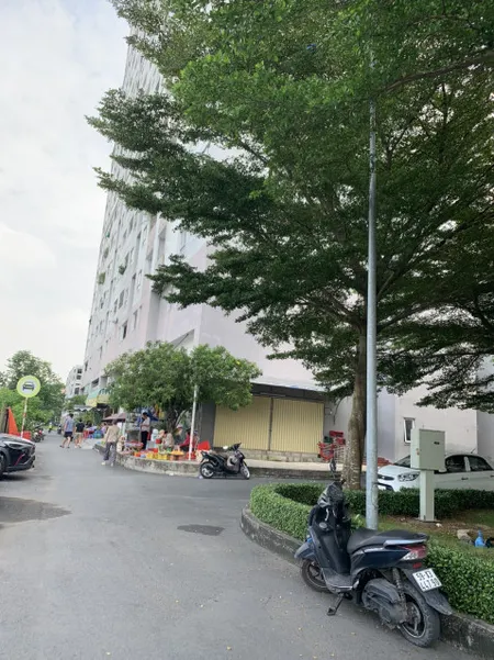 Căn hộ tầng trung 2PN giá 1.1 tỷ tại HQC PLAZA