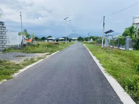Chính chủ bán lô mặt đường nhựa ô tô tránh nhau full thổ cư bắc cam ranh giá chỉ hơn 6tr/m2