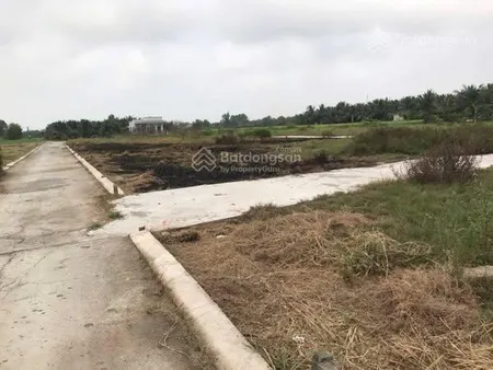 Đất giá rẻ đầu tưxã bình đông, gò công, tiền giang, 102m²/400tr, shr, full thổ cư