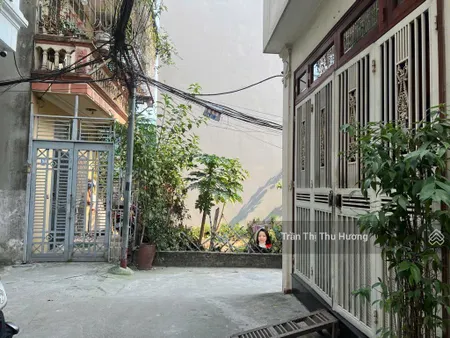 Bán đất phố ngọc thụy, gần công viên, gần chợ, gần ô tô, diện tích 33 m2, giá nhỉnh 5 tỷ xíu