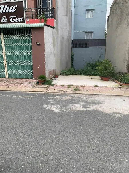 Anh tôi chính chủ cần bán lô đất trong kdc pvh, sổ hồng riêng, mua đất công chứng trong ngày
