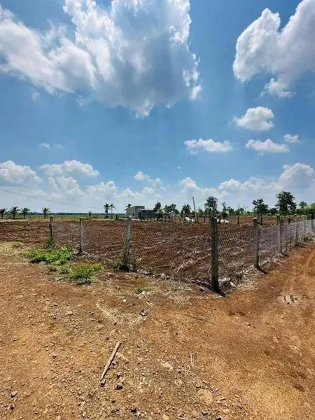 Bán đất 321m² giá 295 triệu Xã Ea Nuôl