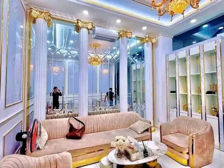 SANG NHƯỢNG PHÒNG KHÁM THẪM MỸ– KHU CAO CẤP CITY LAND P10