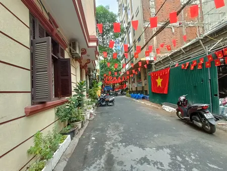 Bán nhà ngõ 83 Nguyễn Khang, Yên Hoà 45m2x6 tầng Gara ô tô, giá chỉ 17.9 tỷ