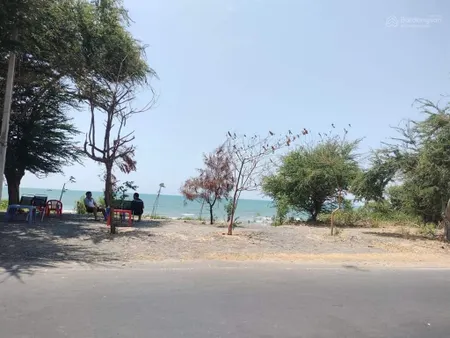 Cần bán 2 lô thổ cư mặt biển xã chí công, bình thuận