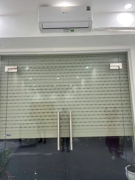 Cho thuê căn hộ khép kín tầng 1, ngõ 406/68 Âu Cơ, cạnh chợ Nhật Tân.