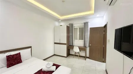 Hiếm căn 40 m2, 1 pn ,1 wc view xéo biển , nội thất đẹp giá rẻ nhất tòa chỉ 2,05 tỷ , 0906 549 ***