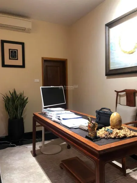 Hiếm !! căn 3pn2w chung cư m3m4 nguyễn chí thanh 155m2 nt full giá 10.85 tỷ