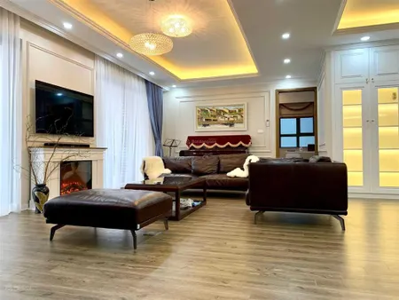 Chính chủ bán căn hộ 3pn dt 159m2 chung cư 29t1 n05 hoàng đạo thúy, giá 8.7 tỷ 0932 392 ***