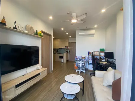 Bán căn 1pn+ dt 48m2 giá 3,33 tỷ tầng cao view ngoại khu, có sảnh lễ tân.