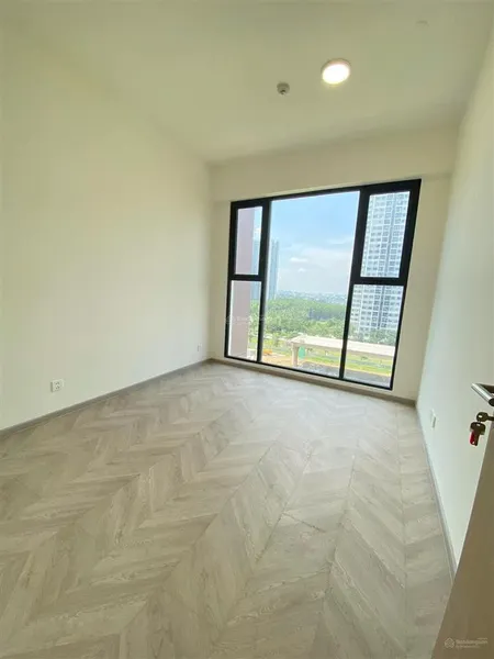 Block b, căn 2pn hướng đông nam lumiere boulevard tầng trung giá 4,8 tỷ all in hiếm có