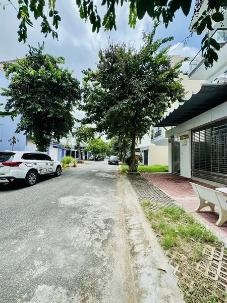 🌼🌼  BÁN NHÀ MỚI XÂY – KDC NAM LONG 1, CẦN THƠ
✨ Có thang máy, bồn tắm – Full nội thất cao cấp – Sổ hồng hoàn công

💰Giá bán: 8 tỷ 500 triệu
📲 Liên hệ xem nhà: 0939-260018 Huy

🔑 Thông tin chi tiết:
 • Diện tích đất: 6x19 - 114m²
 • Diện tích sử dụ