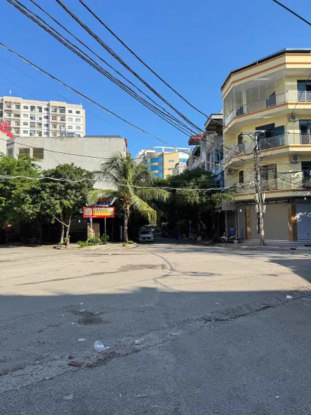Bán nhà 3 tầng. Diện tích đất 68m. Khu 10. Đường đại phúc 05. Cách ngã 6 vin 100m. Phường võ cường bắc ninh