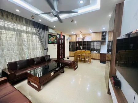 Nhà đẹp phố Liễu Giai, sát phố, 70m, 5 tầng, chỉ 13 tỷ