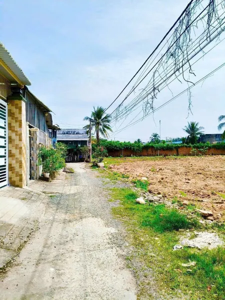 { P Mỹ Phong } Bán hơn 1 công đất gần QL50