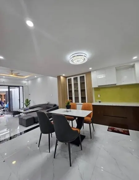 CẦN BÁN NHÀ LẦU SỔ RIÊNG TRẢ TRƯỚC 600TR NHẬN NHÀ