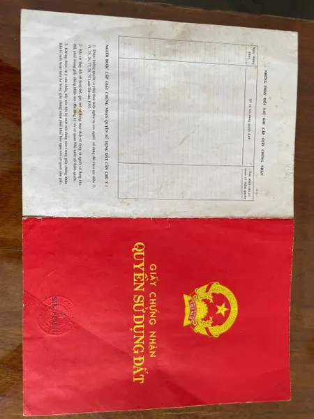 Bán đất mặt tiền rộng