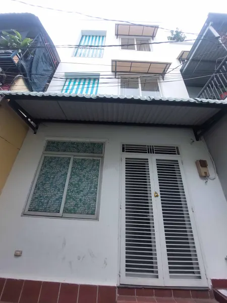 Bán Nhà 3 Tầng Trường Thọ Thủ Đức – 43m² Ngang 5m, Gần Metro Bình Thái –  Chỉ 3.99 Tỷ SHR vuông vức