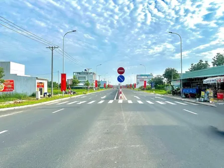Lô view hồ KDC Tây Nam Sát DT818 vị trí thoáng mát giá rẻ