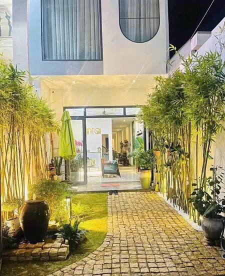 Bán nhà 3 tầng khu Quân Trấn - Hùng Vương đường ô tô rộng 10m
💥DT : 99m2, ngang hơn 4m ( DT thực tế 106m2 )