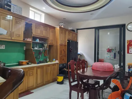 BÁN CĂN NHÀ 4,5 TẦNG, MT ĐƯỜNG HOÀN KIẾM, PHƯỜNG NHA TRANG
Đường rộng 13m Diện tích : 71,1m2 Giá 8,8 tỷ còn thương lượng nhẹ
LH