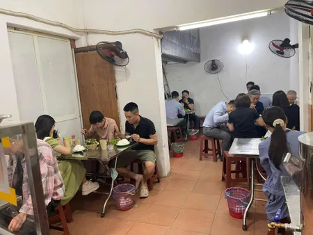 CHÍNH CHỦ CẦN SANG NHƯỢNG GẤP QUÁN ĂN - Q. CẦU GIẤY, HÀ NỘI