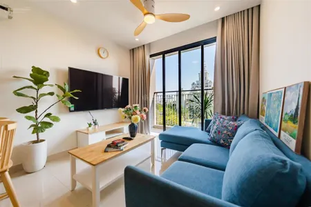 Cần bán căn hộ 1pn + 1,1vs 47m2 tặng full nội thất, tầng trung view thoáng