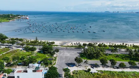 Chính chủ bán lô đất siêu hot mặt đường Nguyễn Trực, Đầu tuyến Sơn Trà - Điện Ngọc