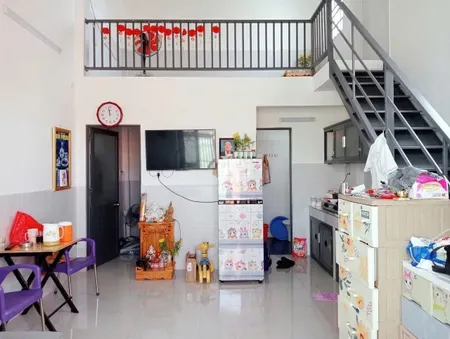 Bán Nhà mới Gác Lửng Mới .Thổ Cư. Giáp Quận 9