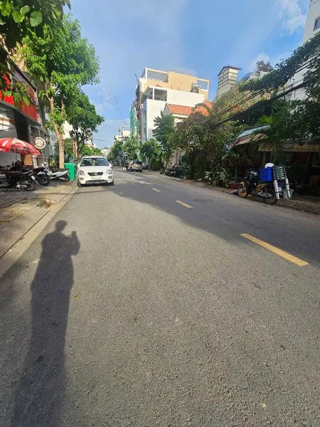 B.á.n nhà HXH 2 tầng ngay trung tâm Quận 7; cạnh Lotte Mart; DTSD 58m2; không quy hoạch