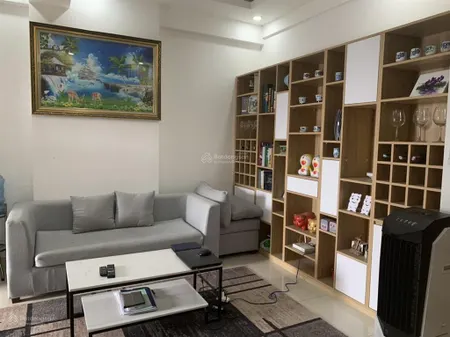Bán căn hộ 2pn 2wc chung cư sky 9, diện tích 63 m2 giá tốt nhất 2 tỷ 8, sổ hồng hỗ trợ vay