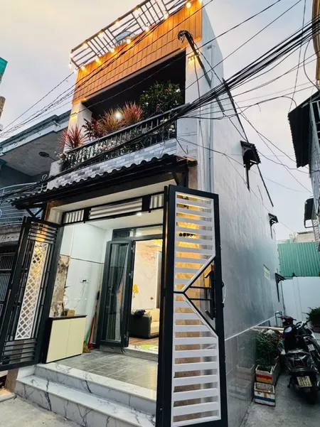 Bán nhà 2 Tầng HXH full NỘI THẤT Quang Trung p14 Gò Vấp