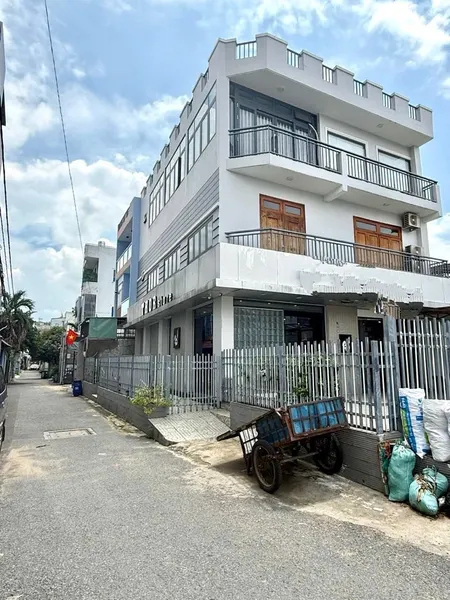 Bán nhà 3 Tầng CĂN GÓC 2 MẶT TIỀN, số 8 Linh Xuân Thủ Đức