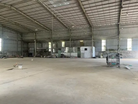 B.án xưởng hố nai gần đường hoàng văn bổn.gần ql1a. dt gần 1800m2 ( diện tích xưởng 1600m2 )
