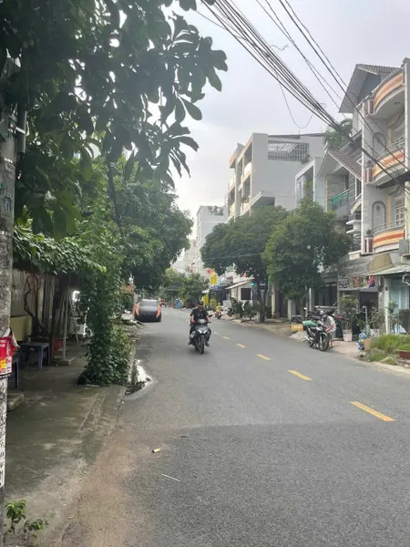 Bán Nhà Mặt Tiền Đường Phan Huy Thực . Quận 7. dt 4x18m nở hậu 4,4m Giá 12,5 tỷ