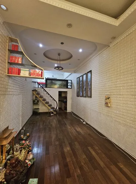 Bán nhà mặt phố Phố Huế, 25m2, 3 tầng, mặt tiền 3.2m, nhỉnh 15 tỷ, vỉa hè rộng, kinh doanh đỉnh
