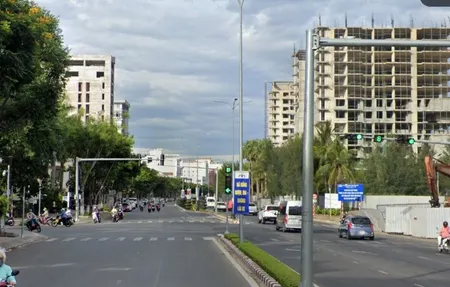 GIÁ RẺ - NHÀ 3 TẦNG, DT 125M2 – MẶT PHỐ BIỂN NGUYỄN TẤT THÀNH - HẢI CHÂU - CHỈ 16,4 TỶ
