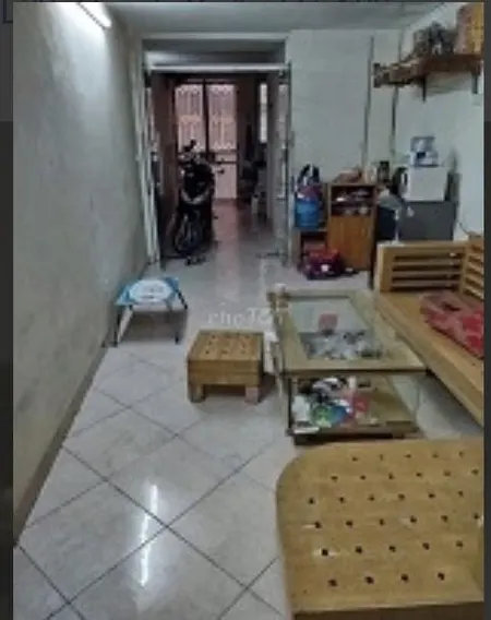 Cho thuê nhà ngõ 160 Giải Phóng 2 tầng x 50m2, 3 ngủ, 2 WC, 8.5 Triệu có tl