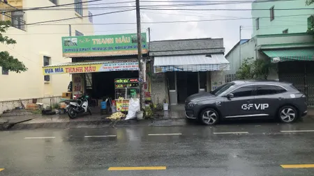 Chính chủ bán nhà mặt tiền Phan Văn Mảnh,  bến lức, Long An