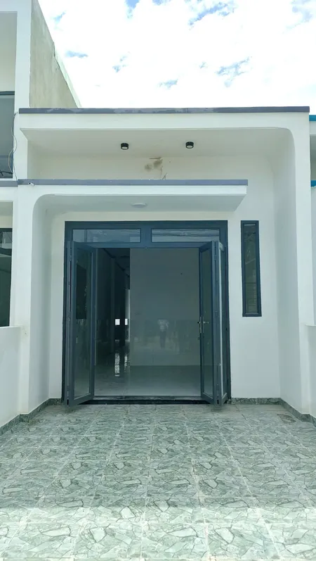 TRẢ TRƯỚC 400 TRIỆU NHẬN NHÀ NGAY GẦN TRẢNG DÀI 
Giá bán 1ty450
☎ Liên hệ ngay : 070.55.77.010
